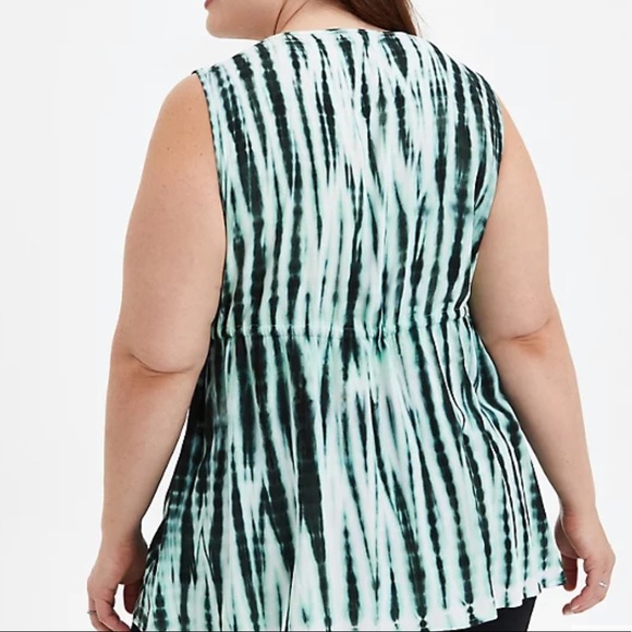 Green Tie Dye Textured Stretch Rayon Button Front Tank - Picture 7 of 7